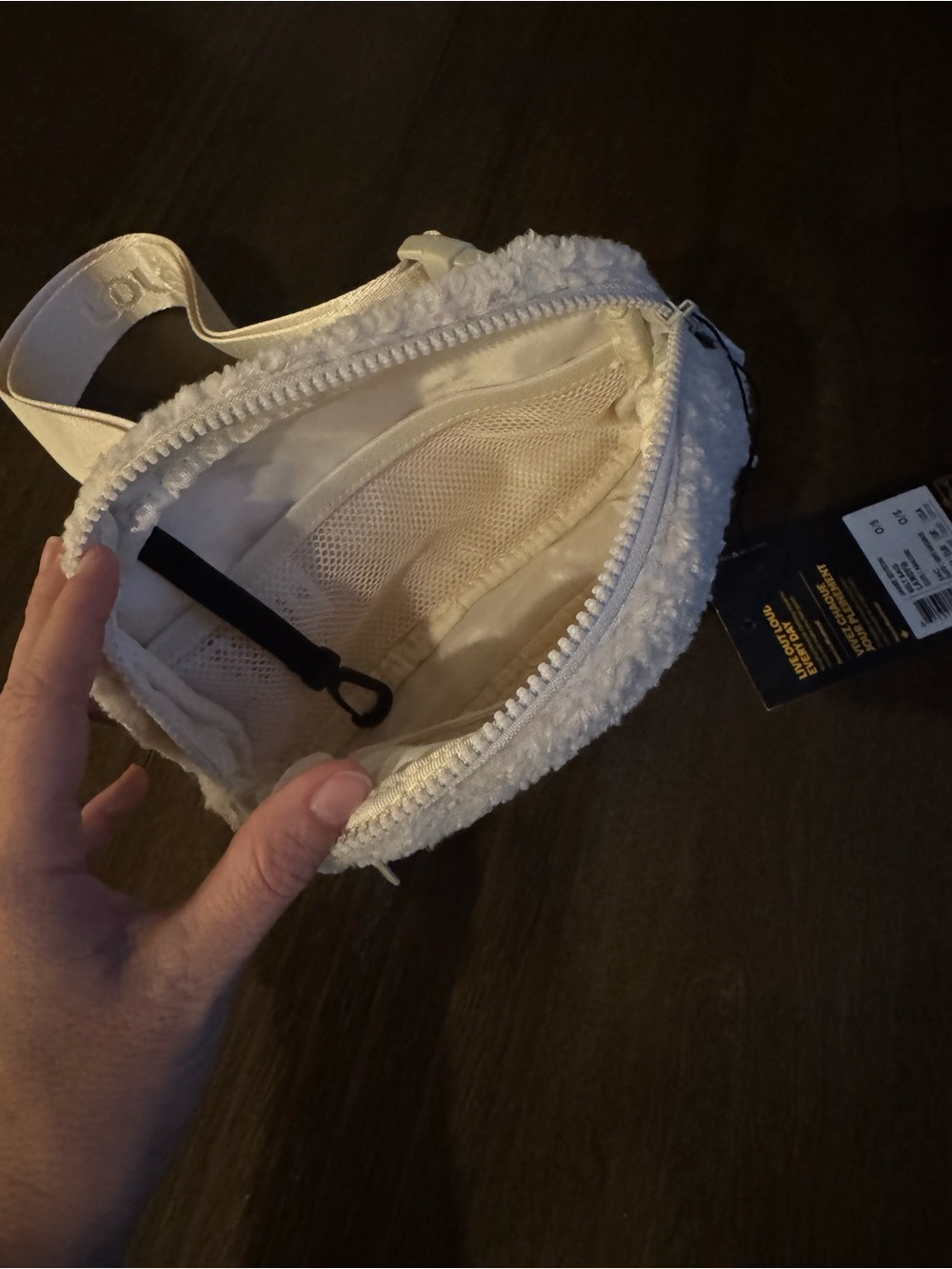 Lole - Cream Sherpa Crossbody Bum Bag - Picture 4 of 8